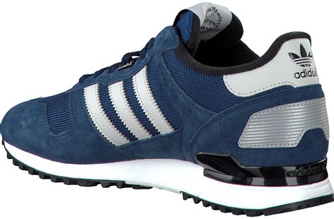 adidas schwarz blaue|Adidas sneaker.